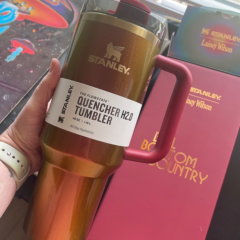 ONE AVAILABLE! Lainey Wilson 40oz Stanley Ready to ship! Make your offer 😁